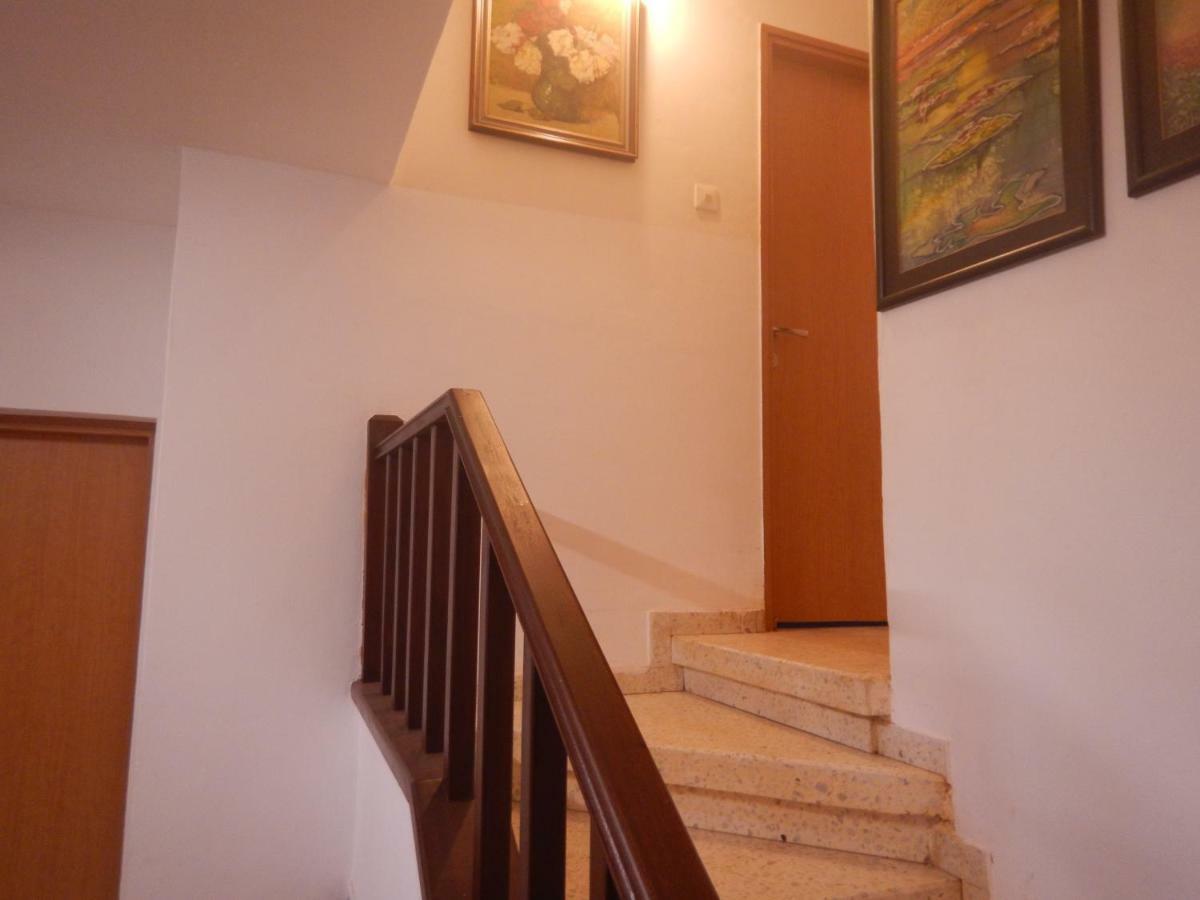 וילה א-לה נוף Villa Metula Buitenkant foto